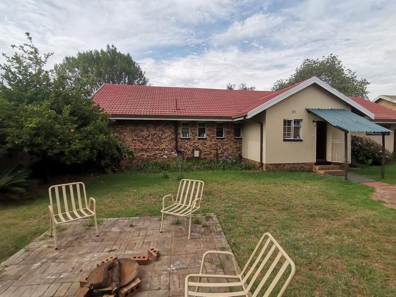 3 Bedroom Property for Sale in Vaalpark Free State